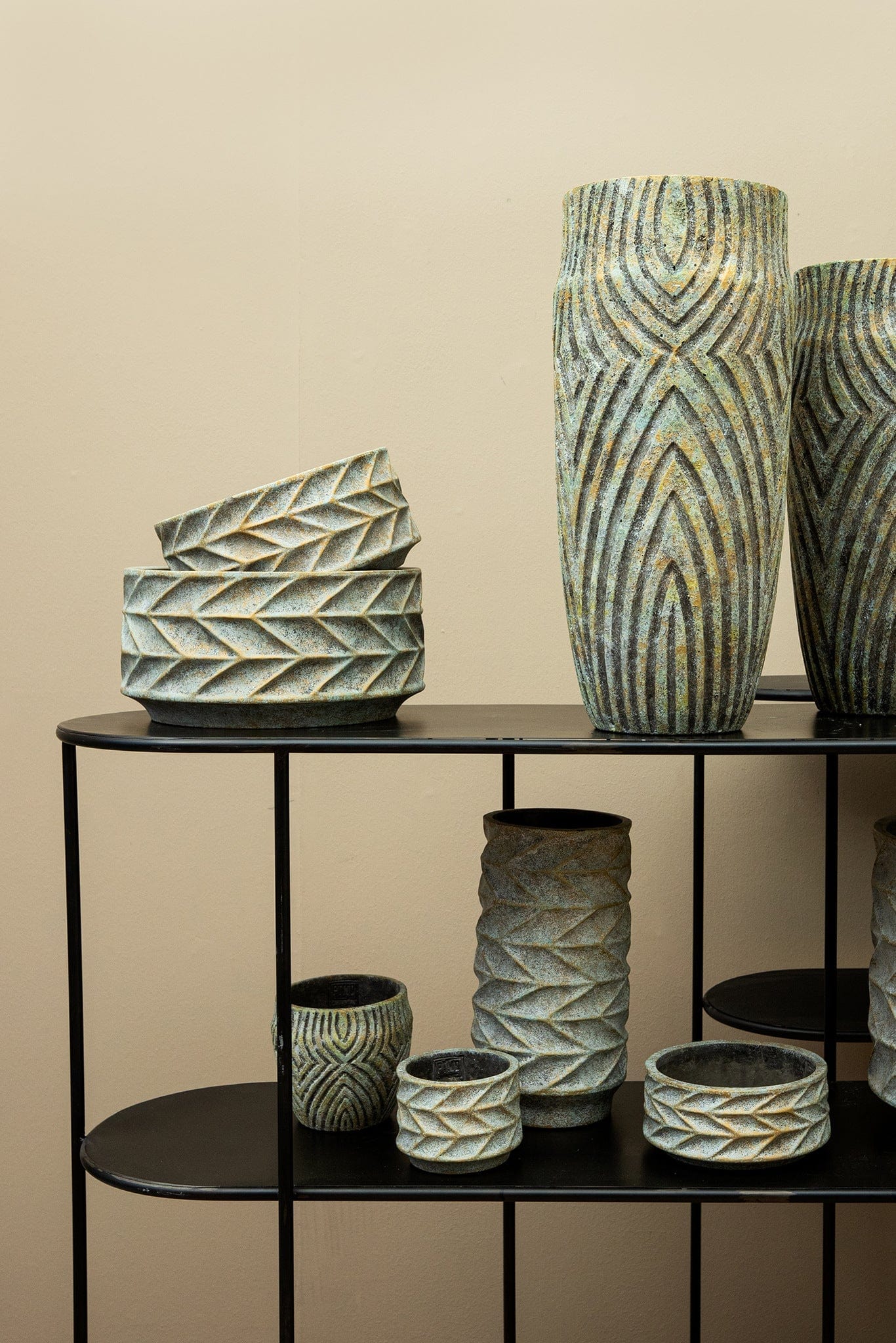 PTMD Roah Blauwe cementpot gesneden rond hoog S