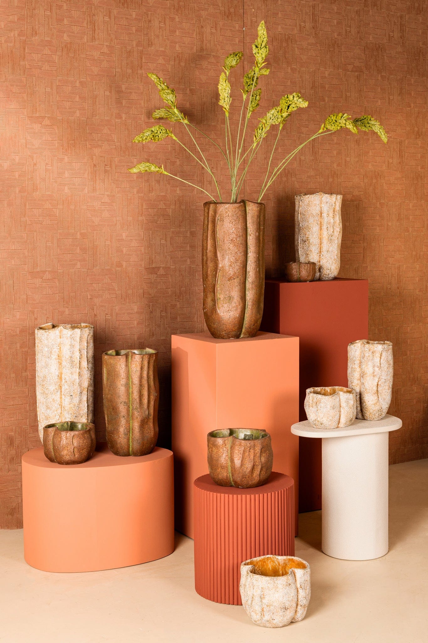 PTMD Roddie Crème cement golvende pot hoog S