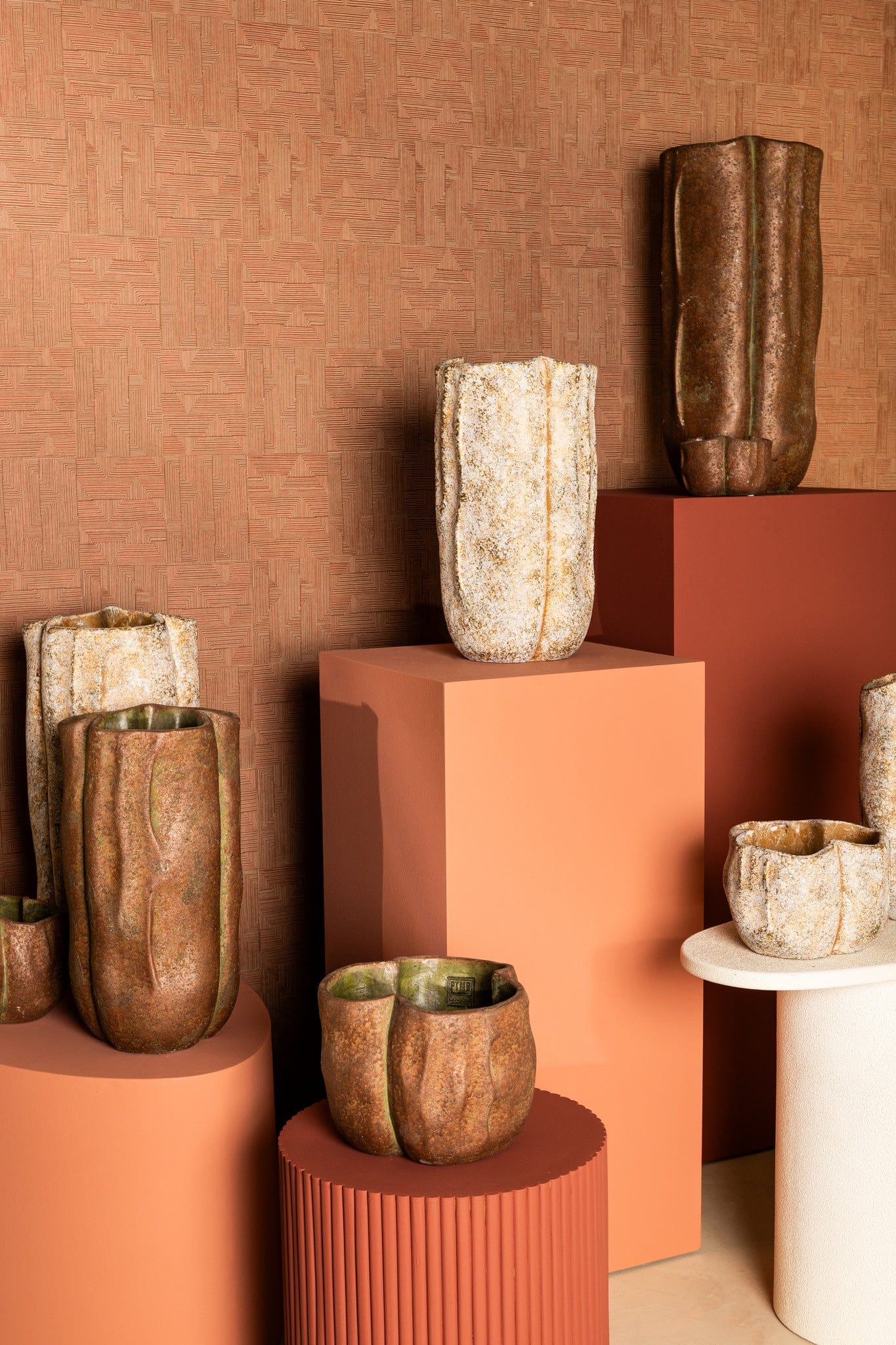 PTMD Roddie Rust cement golvende pot hoog S