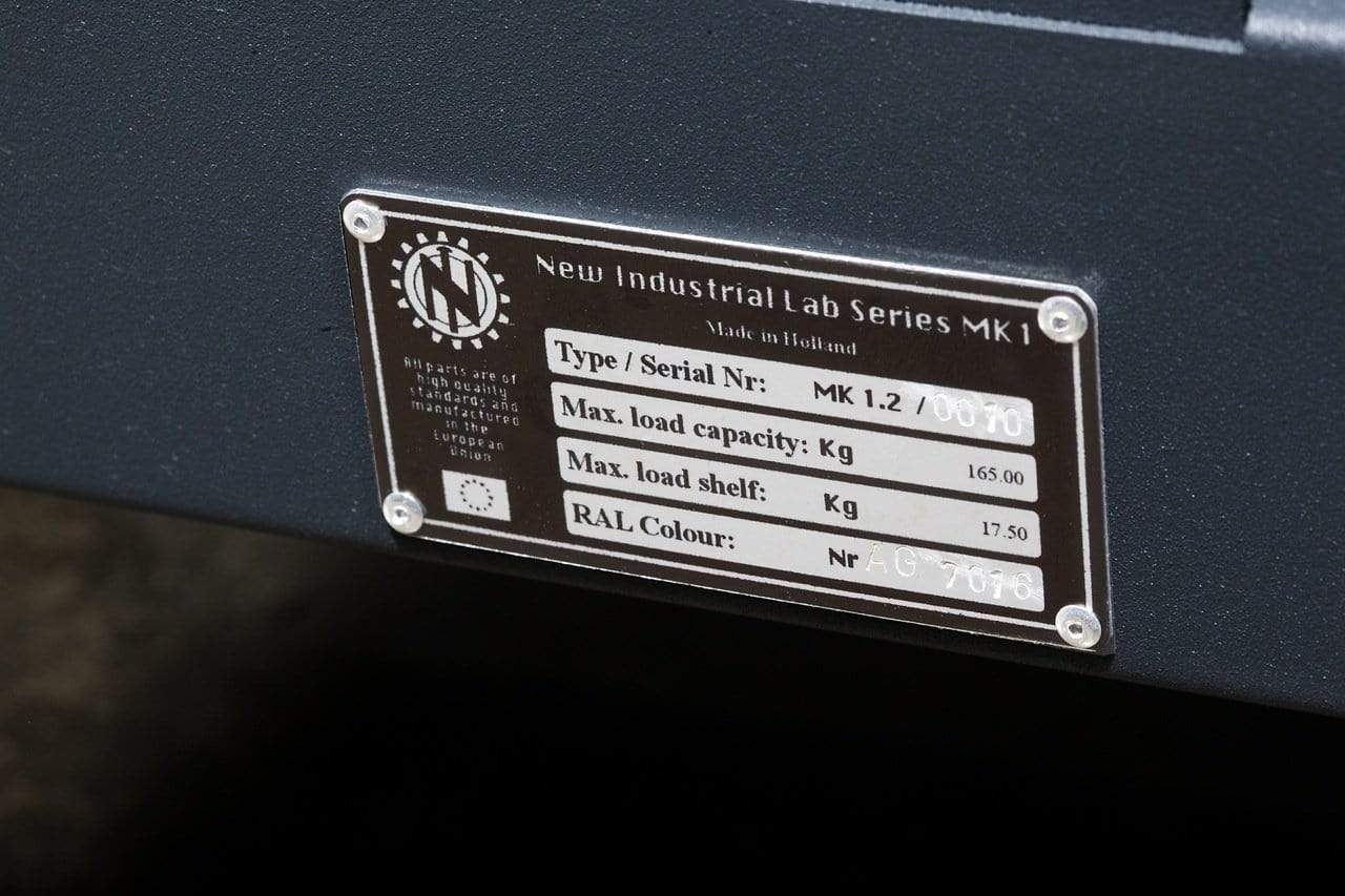 Industriële vitrinekast wit MK1.2 | IndustrieelHuys.nl.